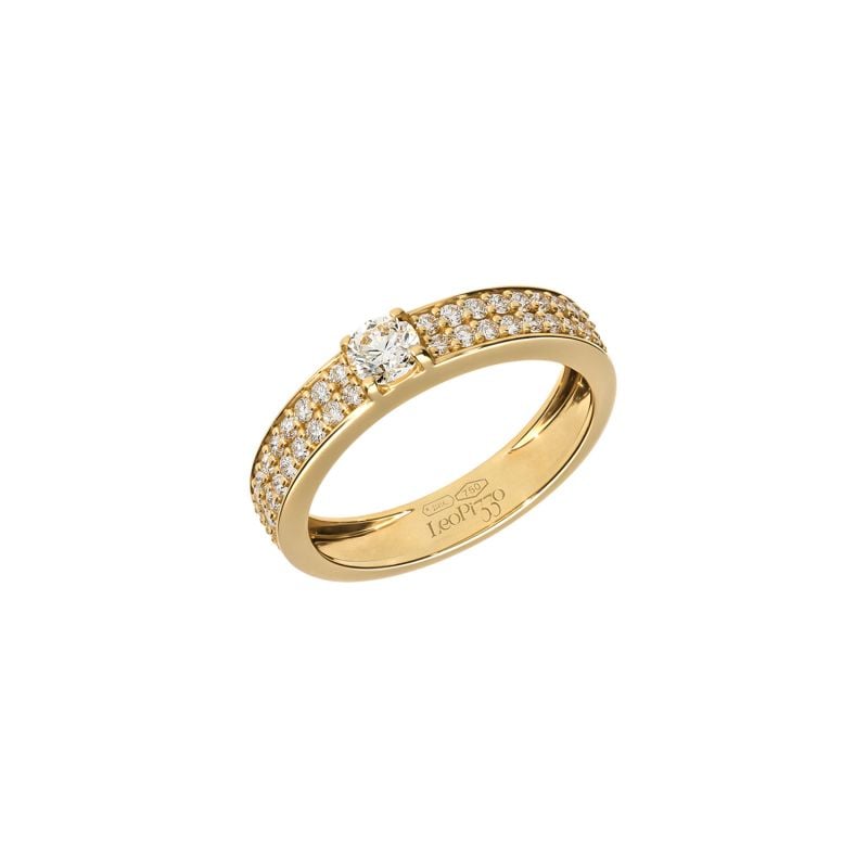 LEO PIZZO ANILLO EN ORO AMARILLO CON DIAMANTES BLANCOS