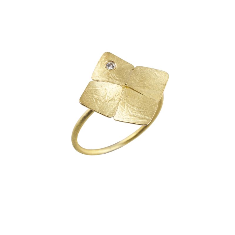 MAJORAL YELLOW GOLD RING WITH DIAMONDS ONES