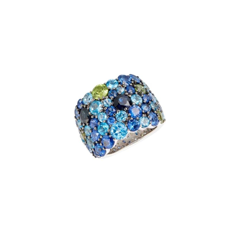 CERVERA BARCELONA BAGUE EN OR BLANC AVEC SAPPHIRS BLEUS, TOPAZES BLEUES ET PERIDOTS