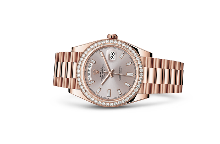  Rolex Day-Date 40 Everose gold, diamonds and sundust dial set with diamonds s in Quera 