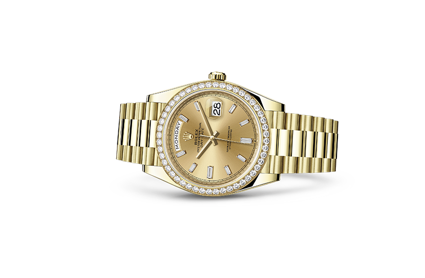  Rolex Day-Date 40 yellow gold, champagne dial set with diamonds in Quera 