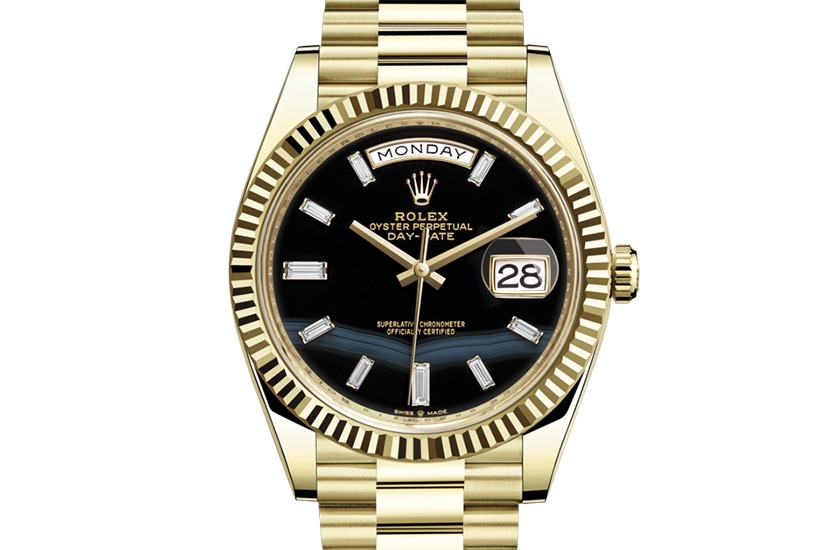 Rolex Day-Date 40 yellow gold and Onyx dial set with diamonds in Quera 