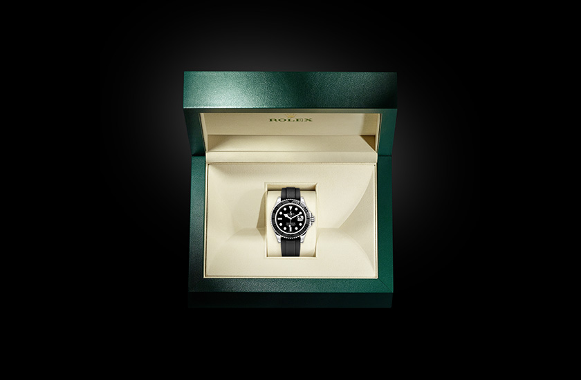 Estuche reloj Rolex Yacht-Master 42 de oro blanco y esfera negra  Quera