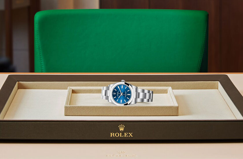 Rolex Watch Oyster Perpetual 34 Oystersteel and vivid blue dial watchdesk in Quera