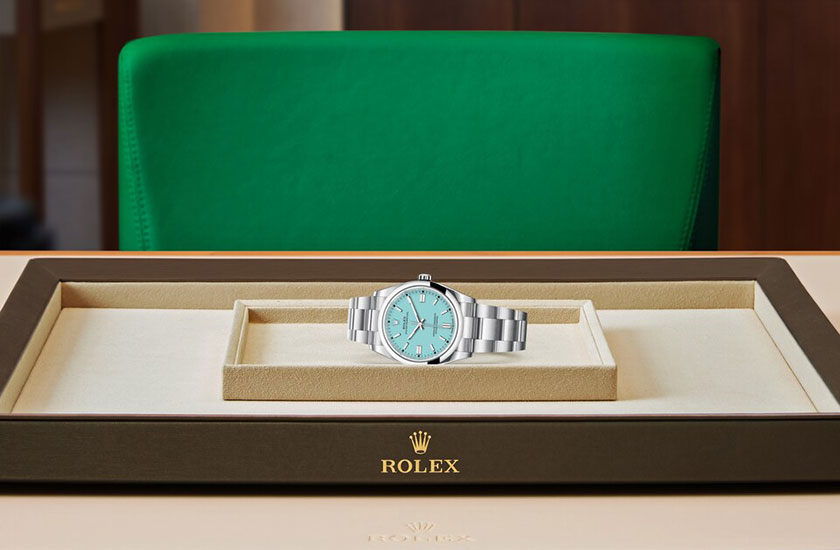 Rolex Oyster Perpetual 36 Oystersteel and Turquoise blue dial watchdesk in Quera