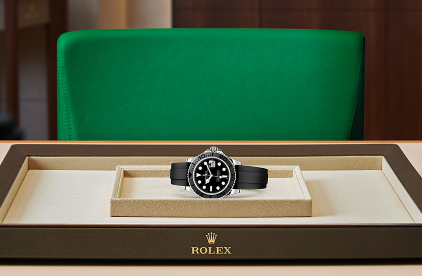 Presentación reloj Rolex Yacht-Master 42 de oro blanco y esfera negra  en Quera