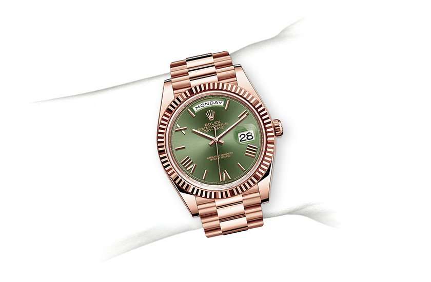 Simulación muñeca Rolex Day-Date 40 Everose gold and Olive Green Dial in Quera